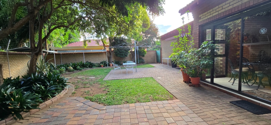 2 Bedroom Property for Sale in Flamwood North West